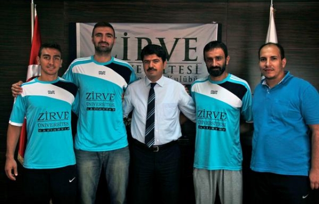 Zirve Üniversitesi'nden 3 transfer