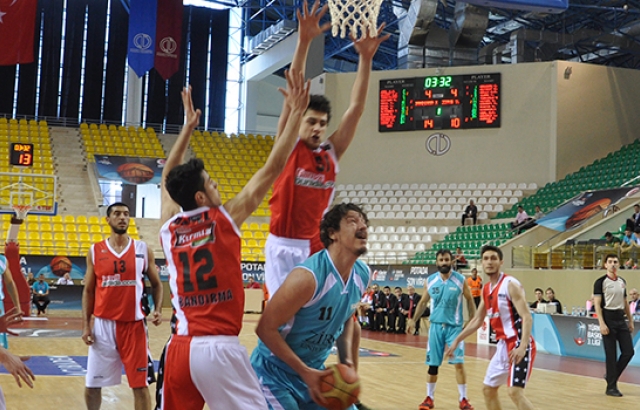 Zirve'yi deviren Bandırma Kırmızı 2.Lig'de...